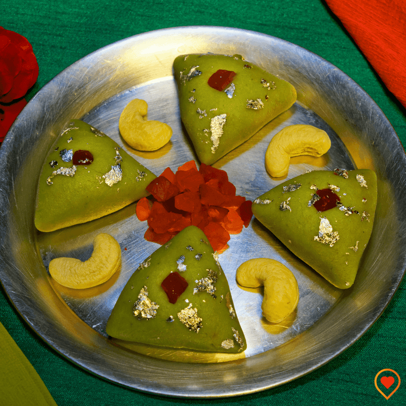 Khoya Paan