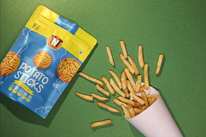 Vacuum Cooked Vegetable Chips Potato Sticks with Salt & Pepper