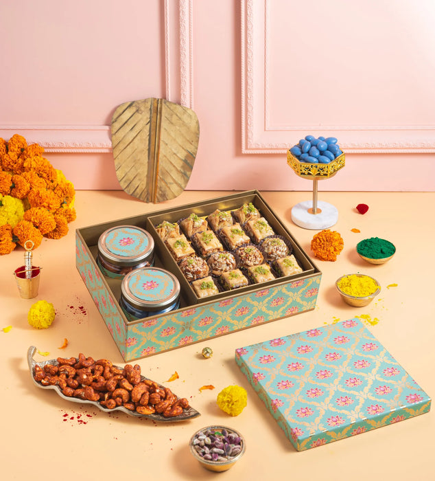 Turkish delight gift box- Assorted Turkish delight 500gms gift box – THE  BAKLAVA BOX